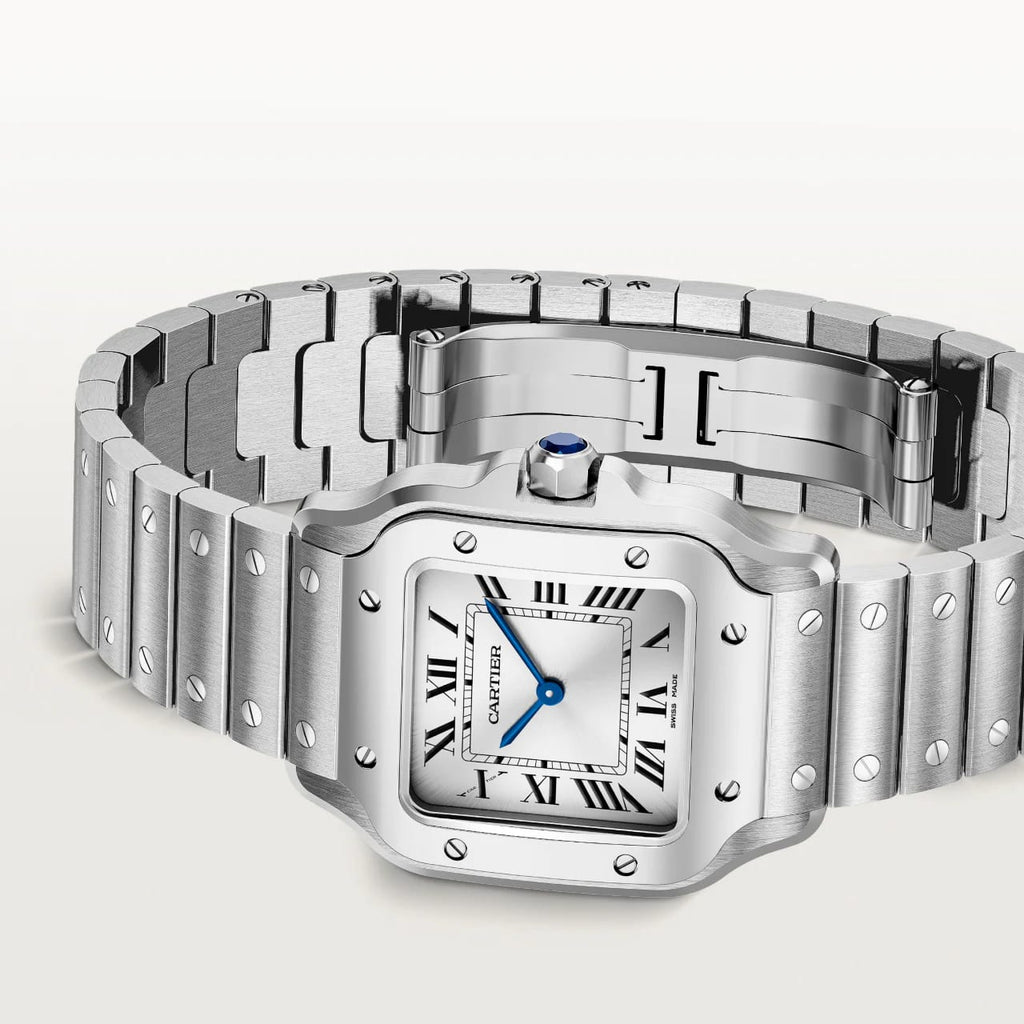 Cartier Santos Uhr Luxuriöse Armbanduhr mit eleganten Design und modernem Armband, präzise Uhrmacherkunst.